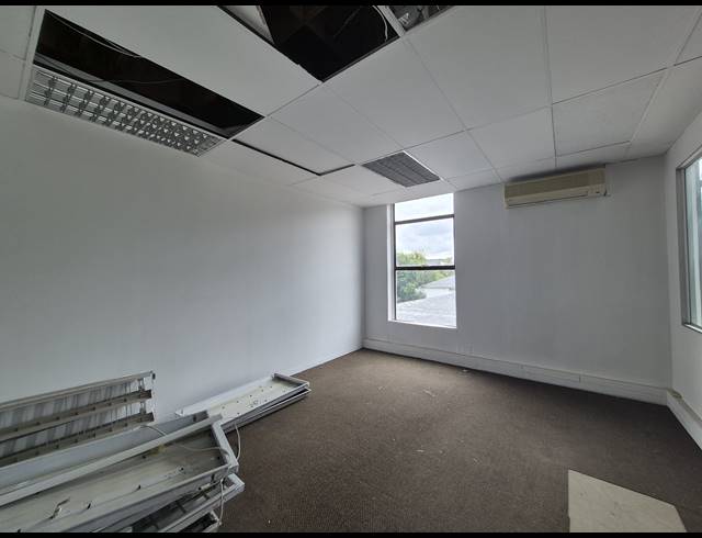 88M² OFFICE TO LET IN CRAIGHALL